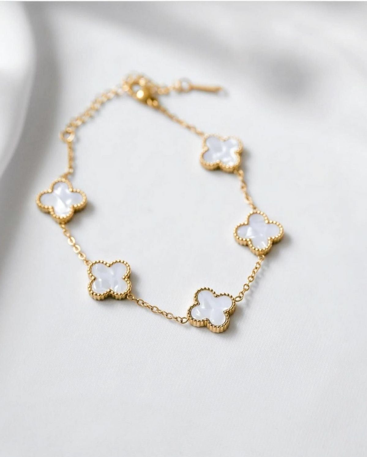 Midnight Clover Bracelet