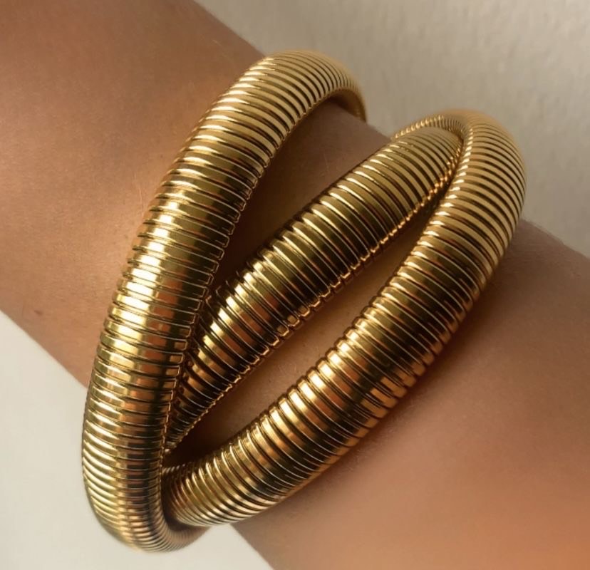 Golden Twirl Trio Bracelet