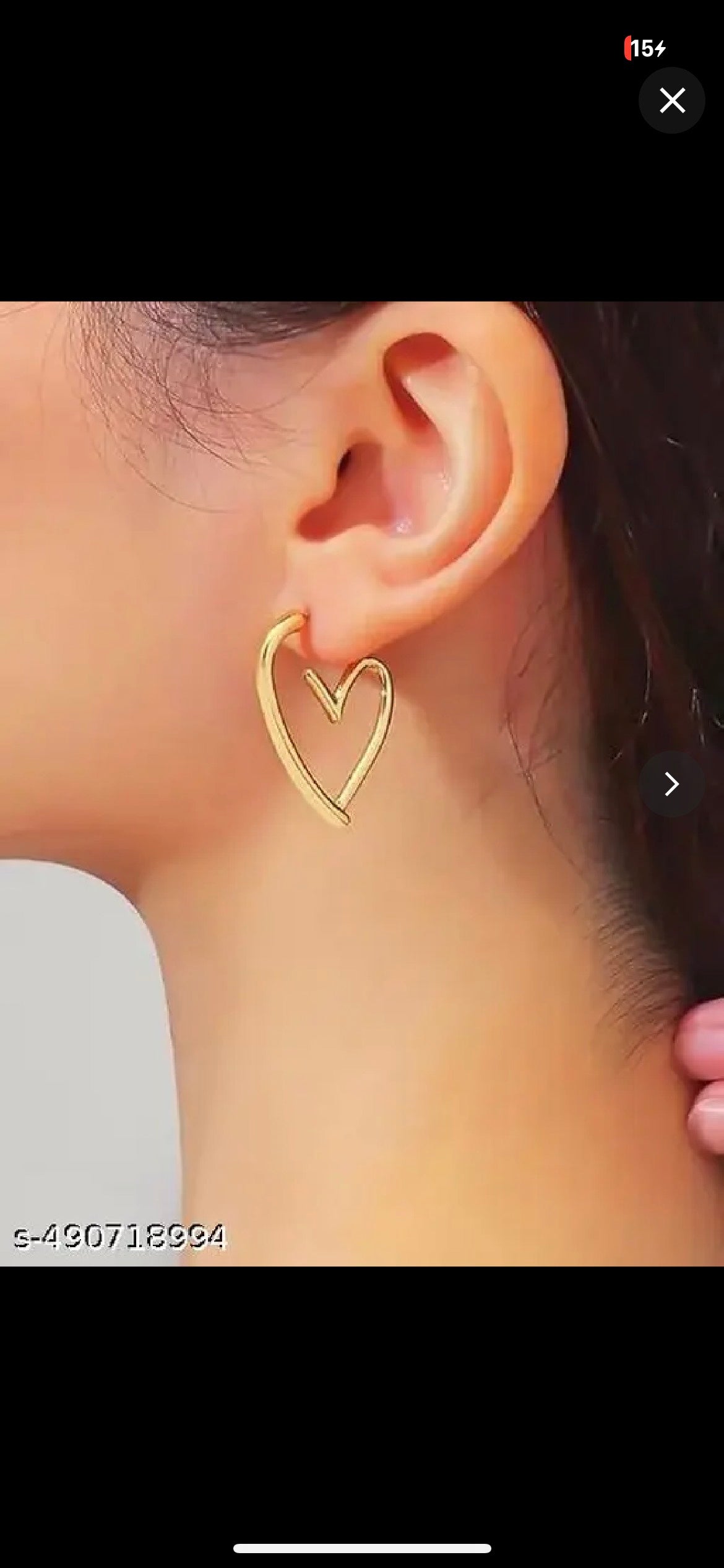 Modern Open Heart Gold Stud Earrings – Chic Minimalist Style